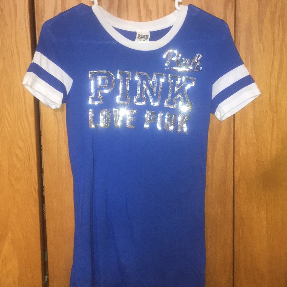 PINK blue and white T-shirt